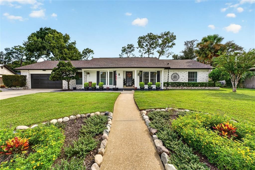 Active With Contract: $698,000 (3 beds, 2 baths, 2245 Square Feet)