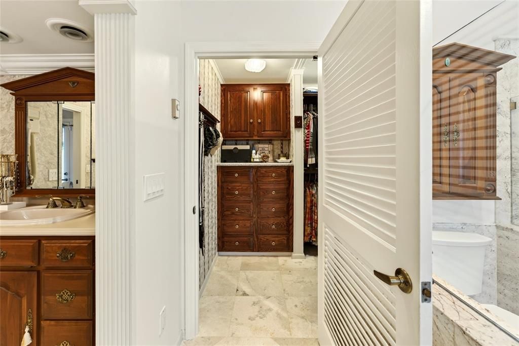 Active With Contract: $698,000 (3 beds, 2 baths, 2245 Square Feet)