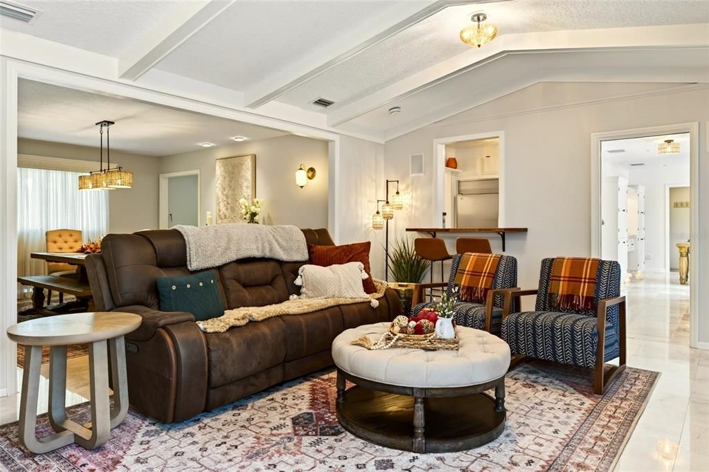 Active With Contract: $698,000 (3 beds, 2 baths, 2245 Square Feet)