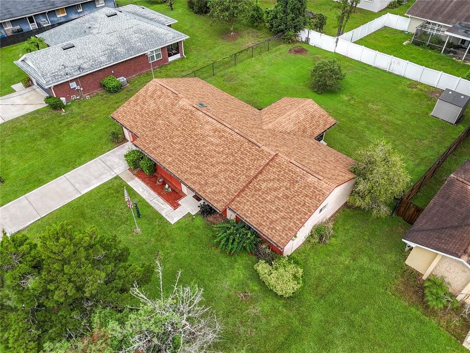 На продажу: $239,980 (3 спален, 2 ванн, 1221 Квадратных фут)