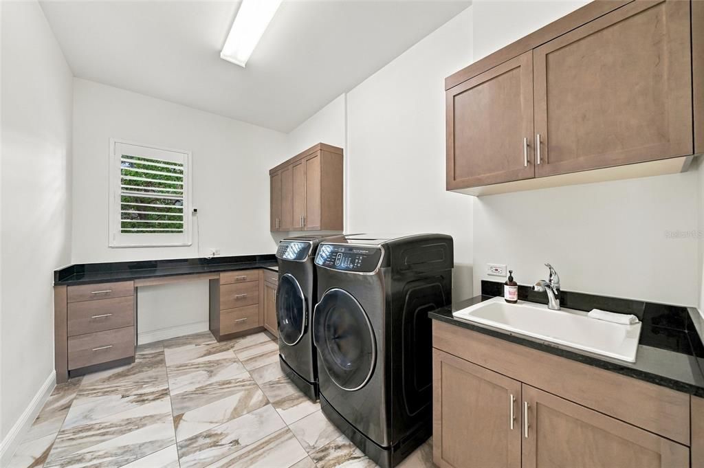 En Venta: $2,449,900 (3 camas, 3 baños, 3202 Pies cuadrados)