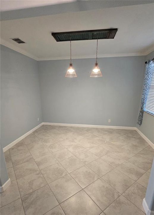 For Sale: $405,000 (4 beds, 3 baths, 2555 Square Feet)