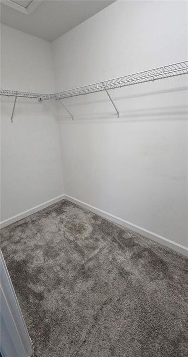 For Sale: $405,000 (4 beds, 3 baths, 2555 Square Feet)