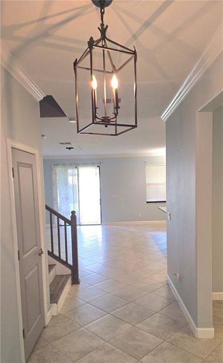 For Sale: $405,000 (4 beds, 3 baths, 2555 Square Feet)