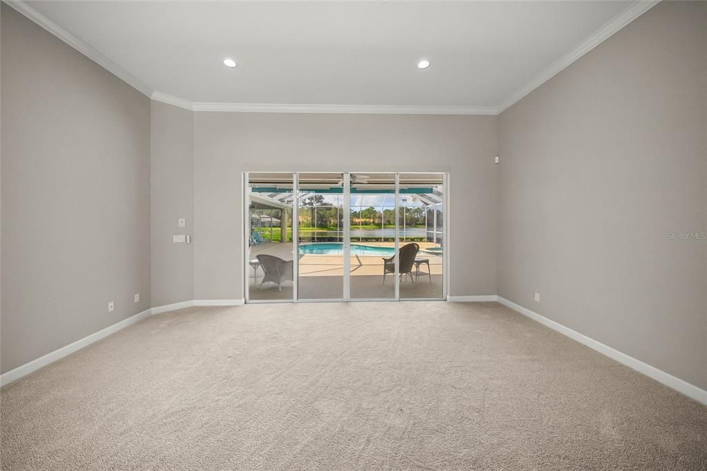 En Venta: $1,099,000 (4 camas, 3 baños, 3443 Pies cuadrados)