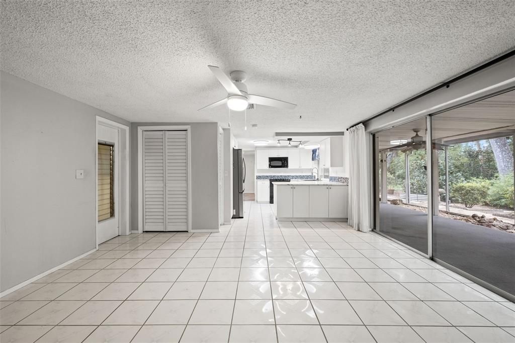 En Venta: $250,000 (2 camas, 2 baños, 1512 Pies cuadrados)