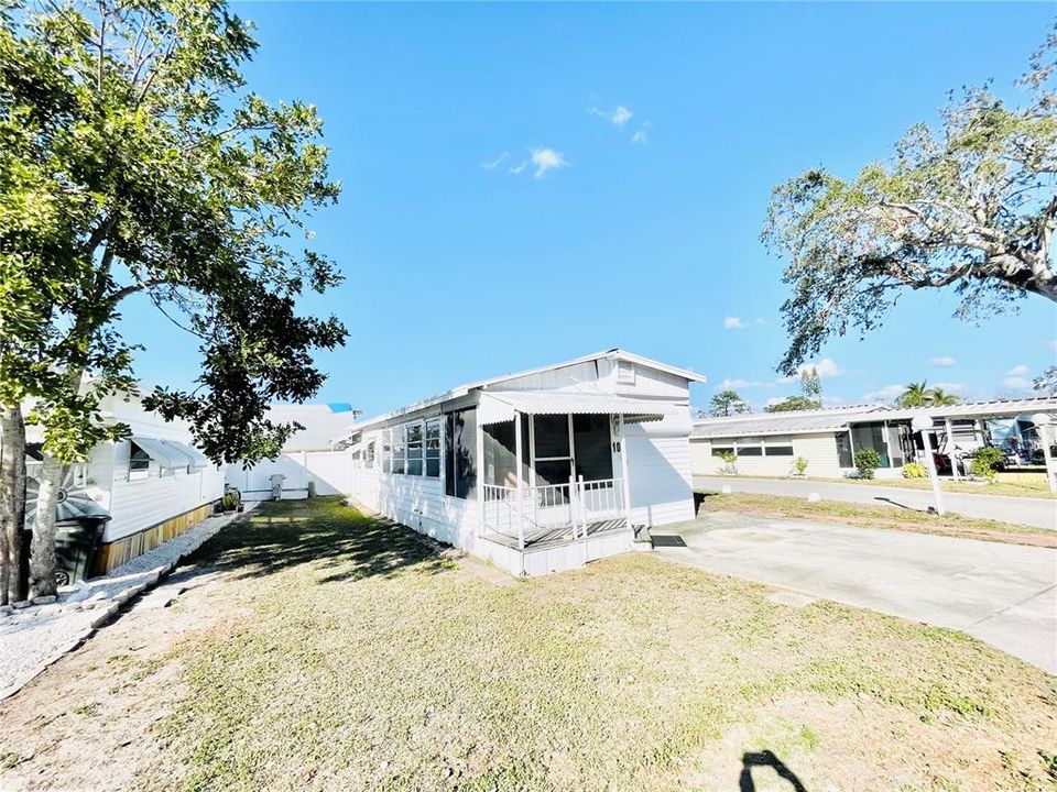 For Sale: $43,900 (0.07 acres)