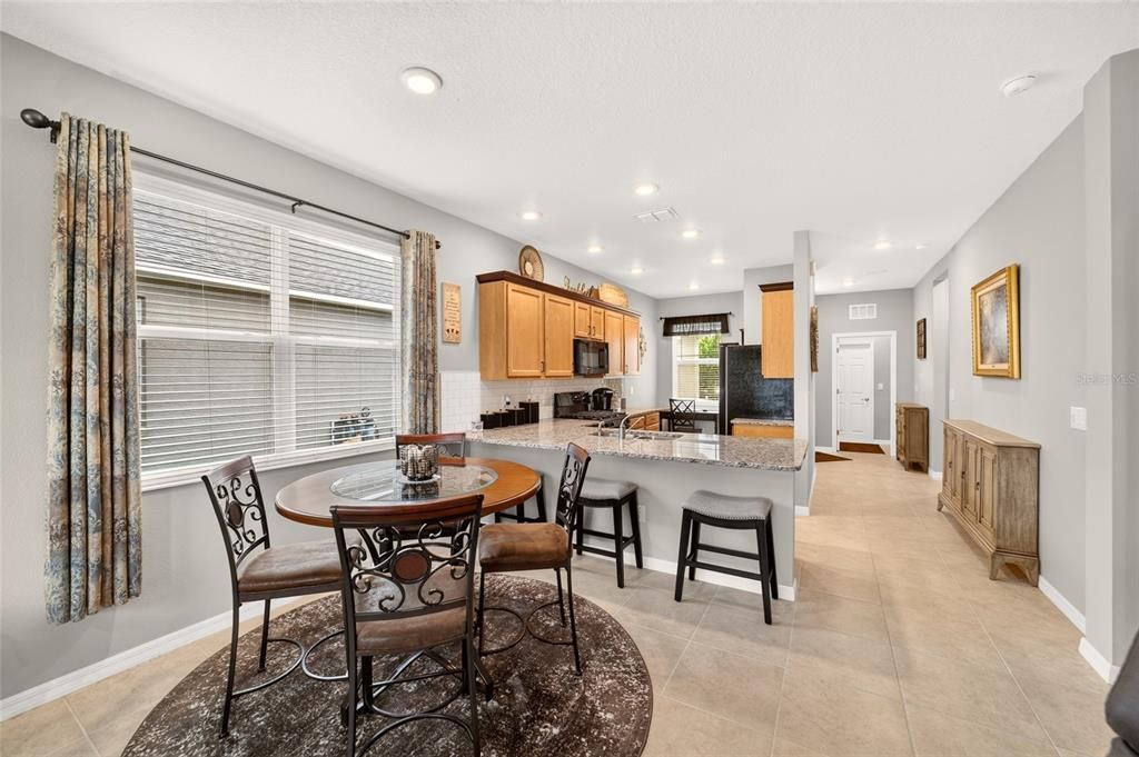 For Sale: $234,900 (2 beds, 2 baths, 1226 Square Feet)