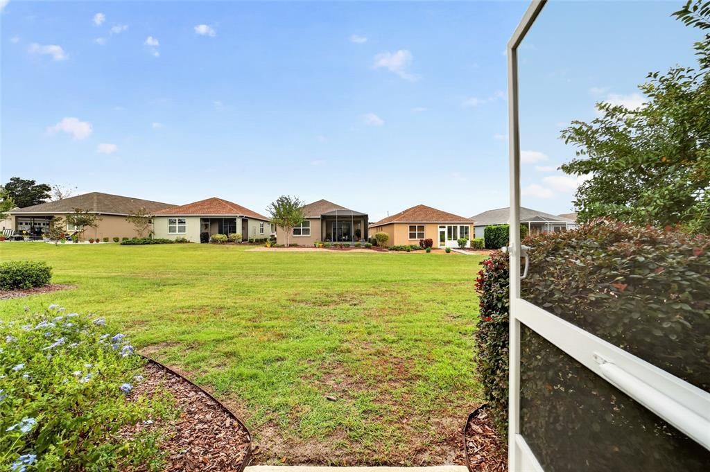 For Sale: $234,900 (2 beds, 2 baths, 1226 Square Feet)