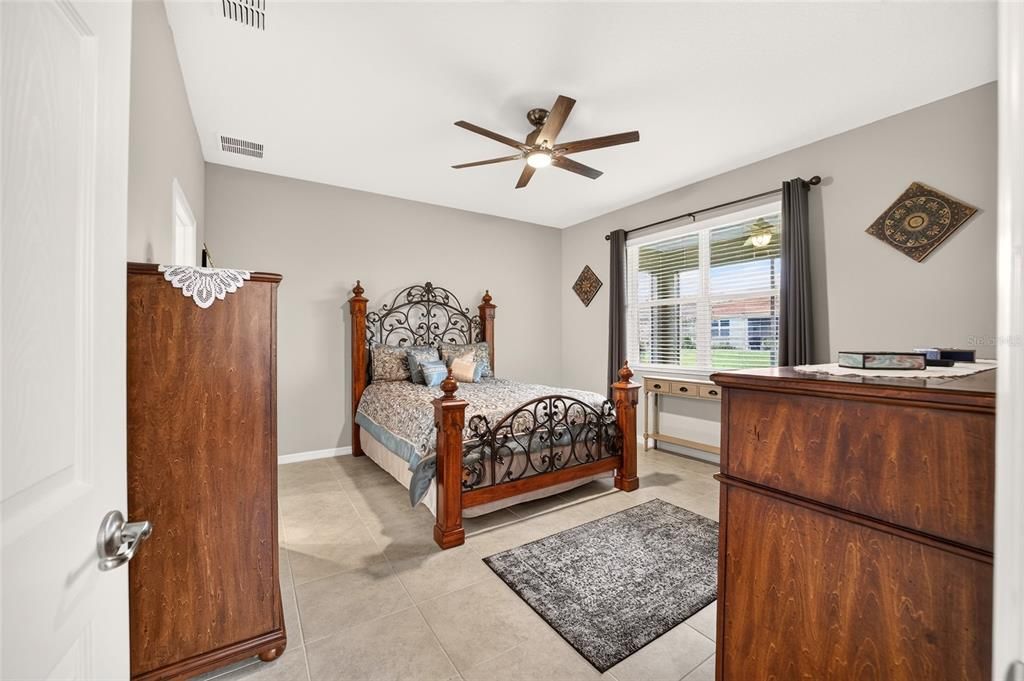 For Sale: $234,900 (2 beds, 2 baths, 1226 Square Feet)