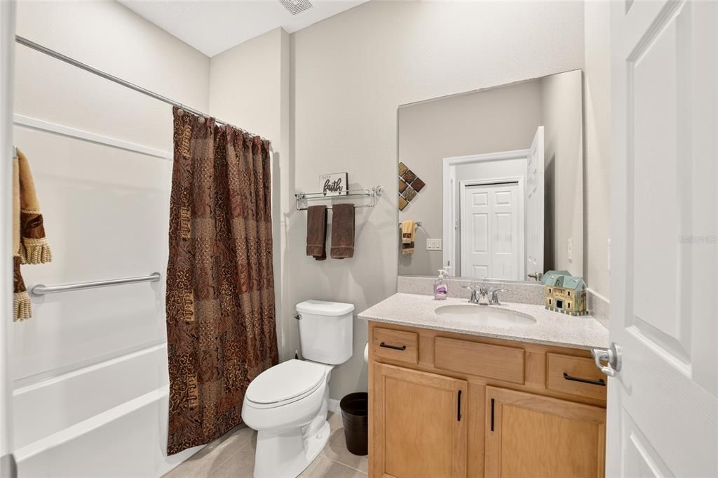 For Sale: $234,900 (2 beds, 2 baths, 1226 Square Feet)