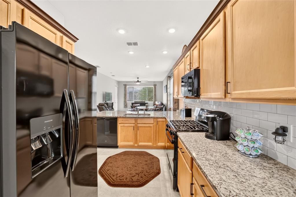 For Sale: $234,900 (2 beds, 2 baths, 1226 Square Feet)