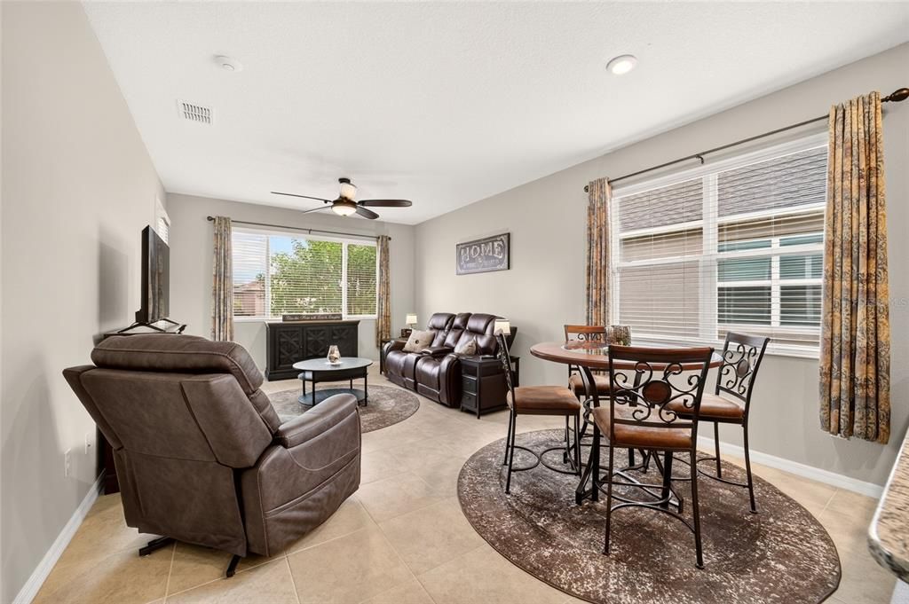 For Sale: $234,900 (2 beds, 2 baths, 1226 Square Feet)