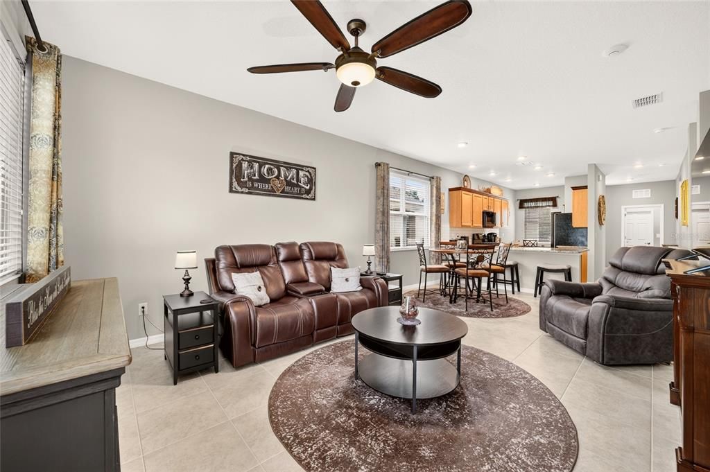 For Sale: $234,900 (2 beds, 2 baths, 1226 Square Feet)