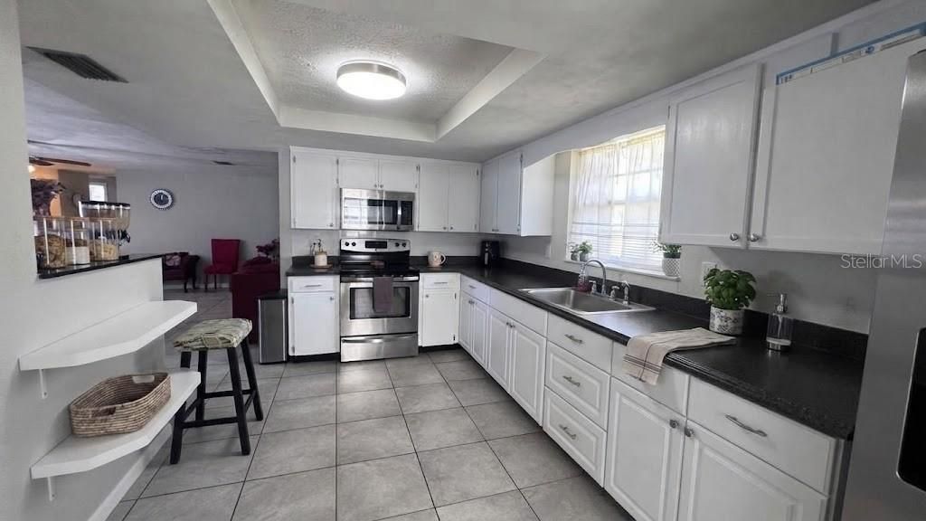 На продажу: $259,000 (2 спален, 2 ванн, 1448 Квадратных фут)