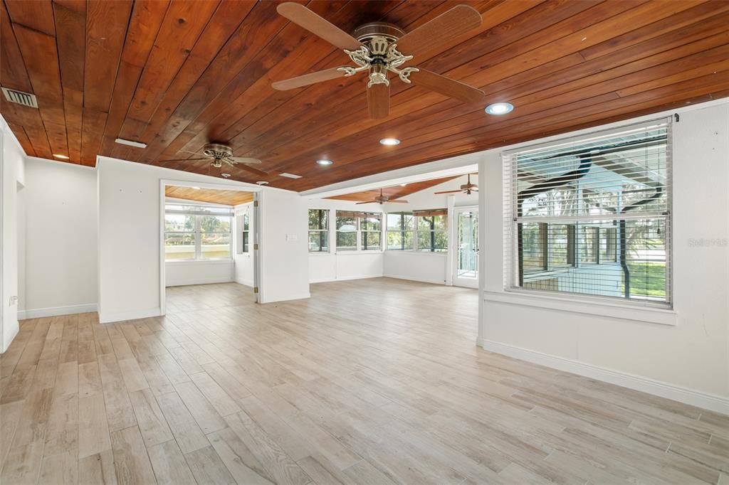 For Rent: $4,995 (3 beds, 2 baths, 1353 Square Feet)