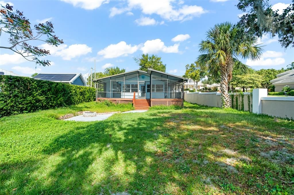 For Rent: $4,995 (3 beds, 2 baths, 1353 Square Feet)