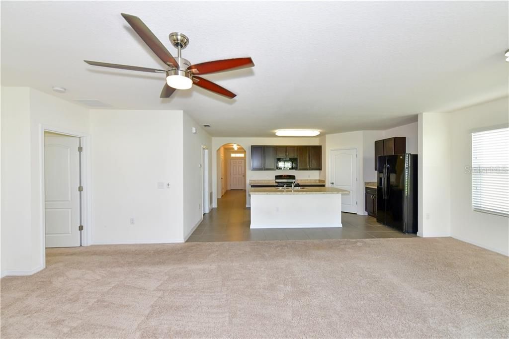 For Rent: $2,600 (4 beds, 2 baths, 1767 Square Feet)