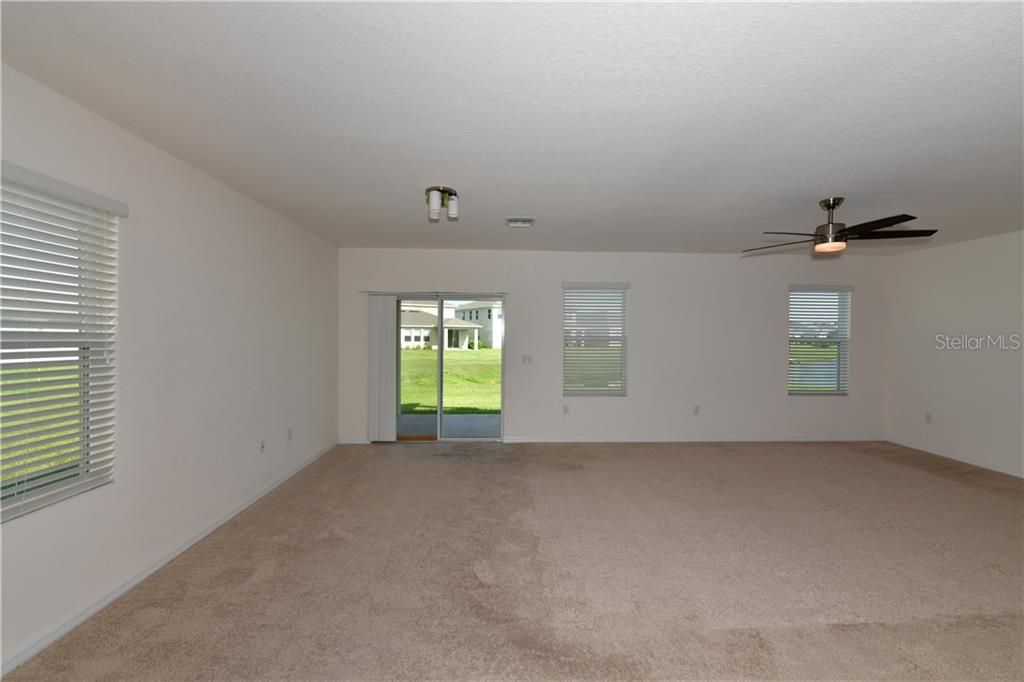 For Rent: $2,600 (4 beds, 2 baths, 1767 Square Feet)