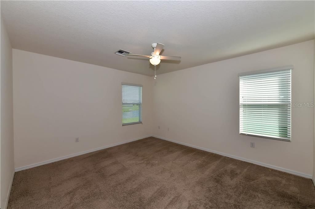 For Rent: $2,600 (4 beds, 2 baths, 1767 Square Feet)