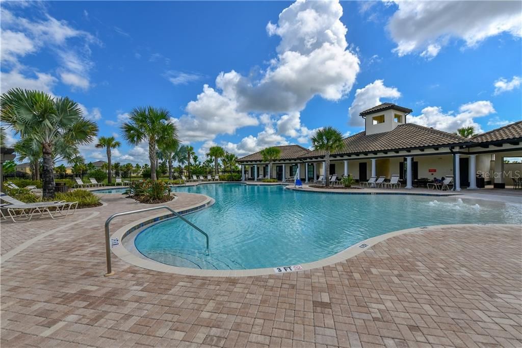 For Rent: $2,600 (4 beds, 2 baths, 1767 Square Feet)
