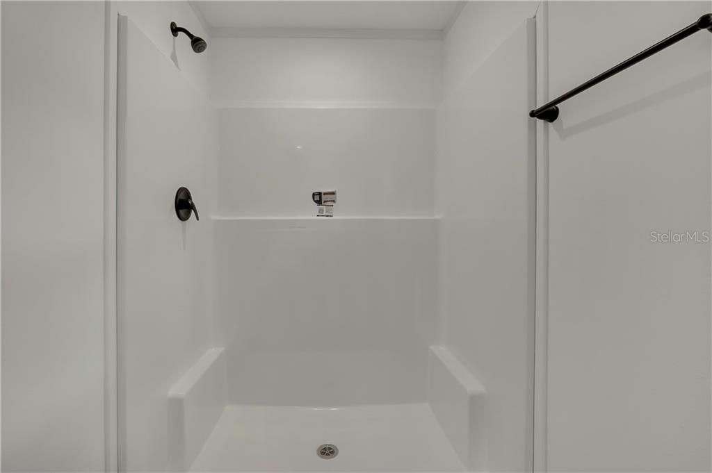 For Sale: $204,900 (3 beds, 2 baths, 1100 Square Feet)