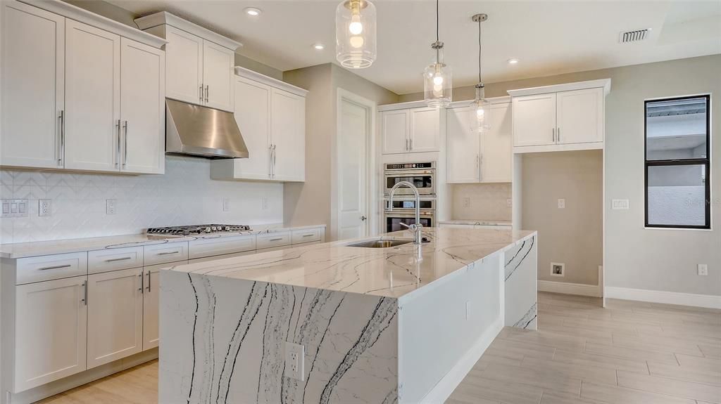For Sale: $589,990 (3 beds, 3 baths, 2129 Square Feet)