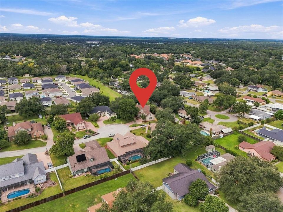 Activo con contrato: $929,000 (4 camas, 3 baños, 4274 Pies cuadrados)