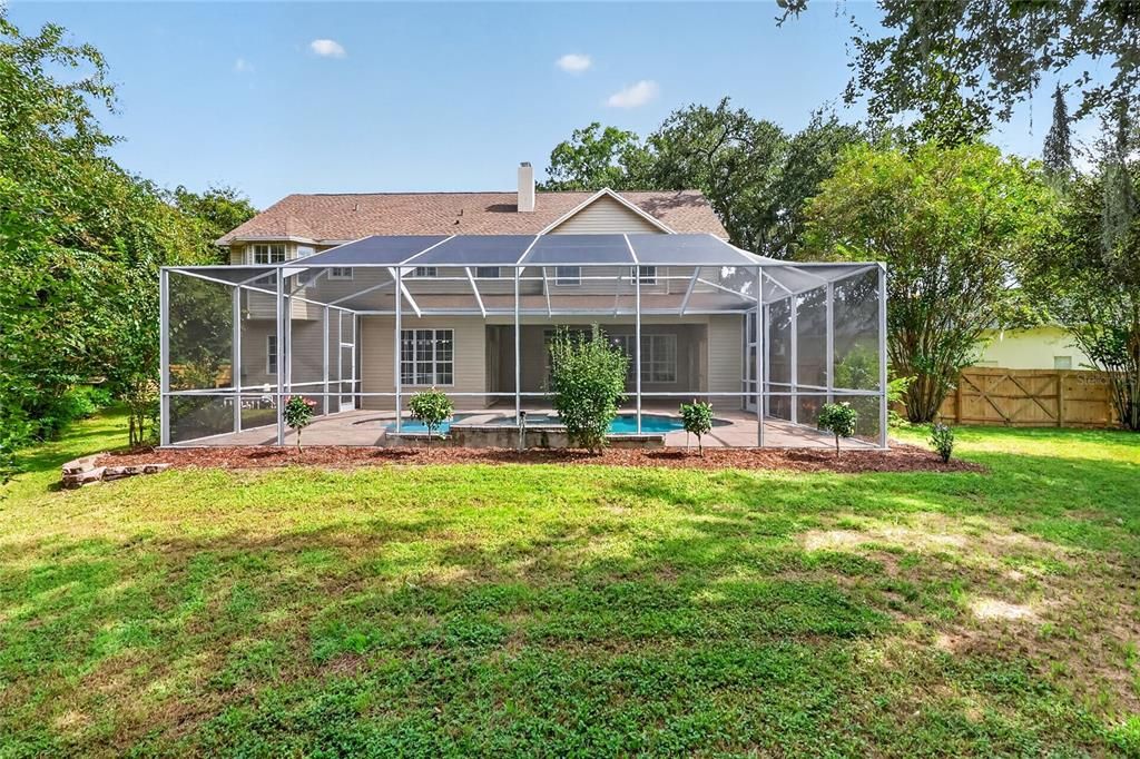 Activo con contrato: $929,000 (4 camas, 3 baños, 4274 Pies cuadrados)