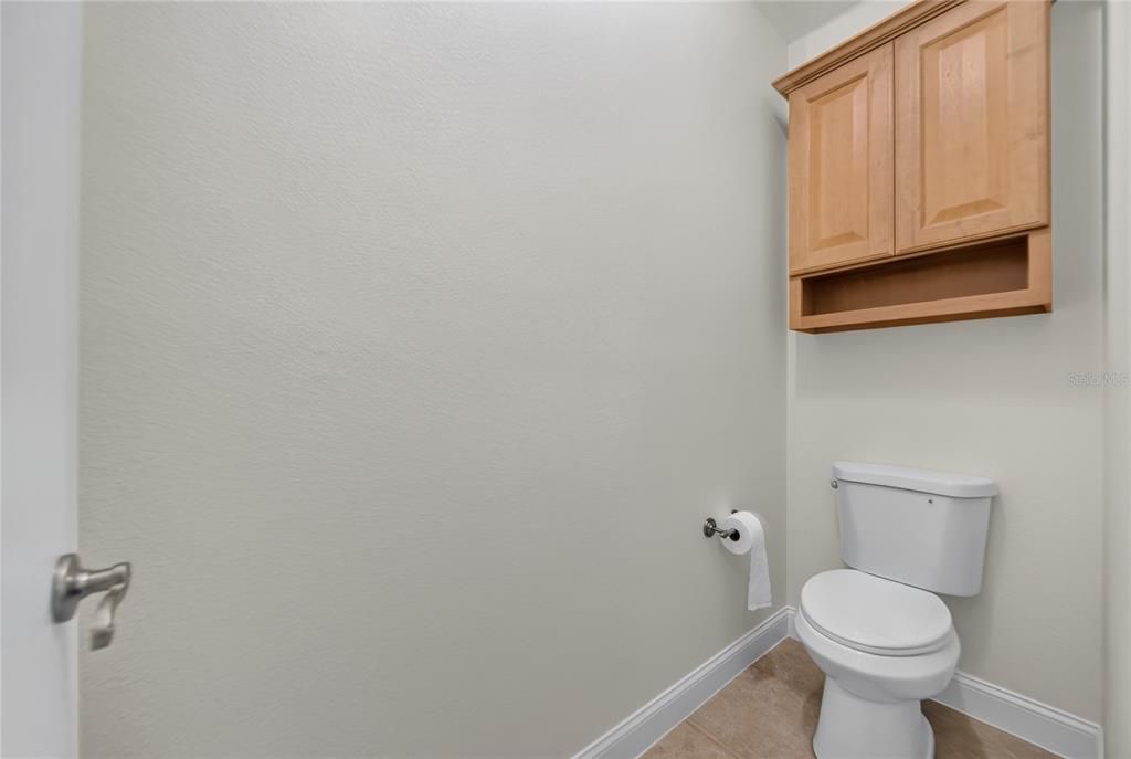 Activo con contrato: $929,000 (4 camas, 3 baños, 4274 Pies cuadrados)