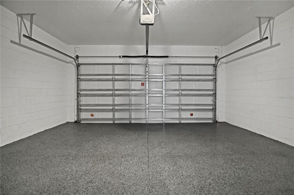 For Rent: $2,100 (4 beds, 2 baths, 1630 Square Feet)
