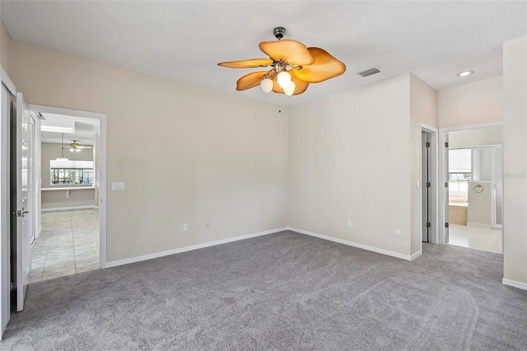 En Renta: $2,400 (4 camas, 2 baños, 2271 Pies cuadrados)
