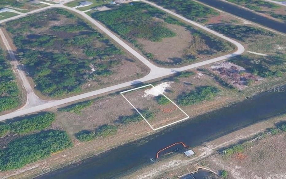 待售: $28,000 (0.28 acres)