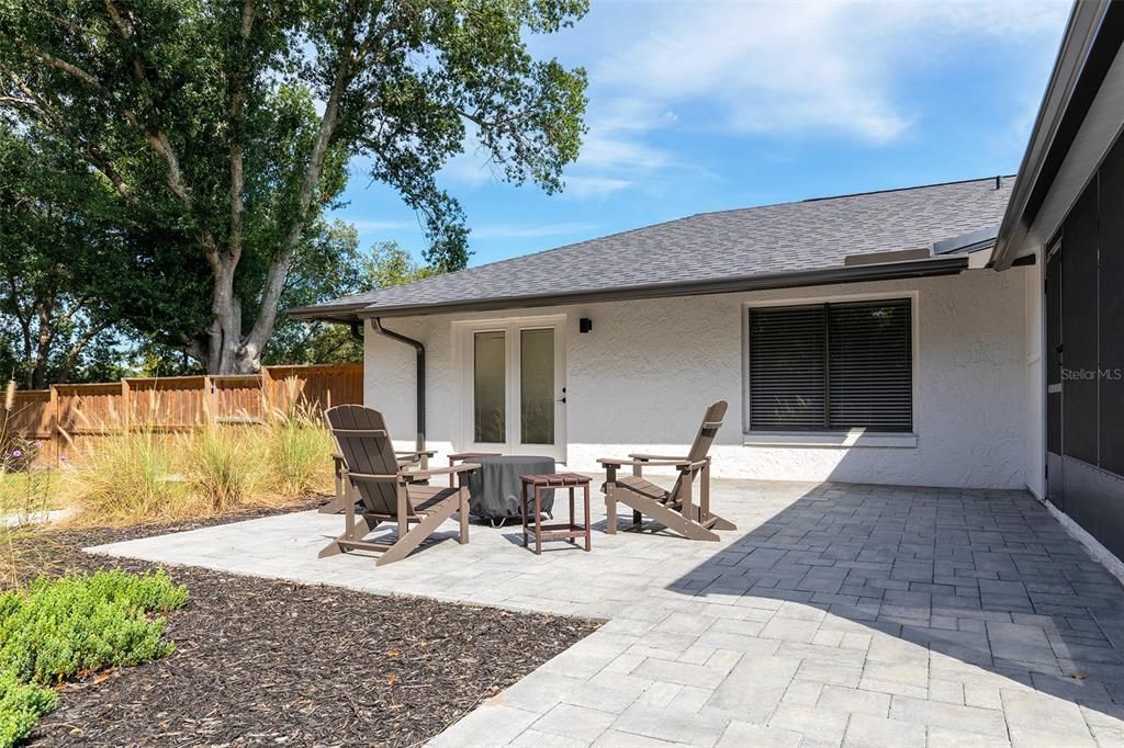 For Sale: $749,900 (4 beds, 2 baths, 2659 Square Feet)