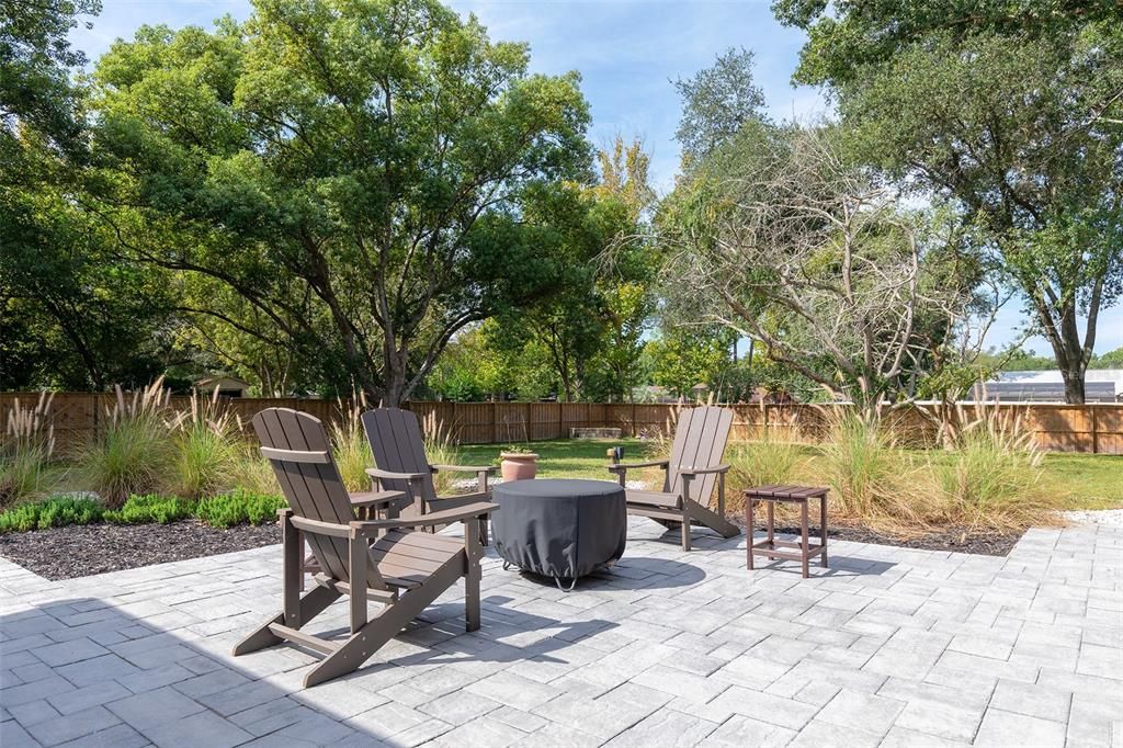 For Sale: $749,900 (4 beds, 2 baths, 2659 Square Feet)