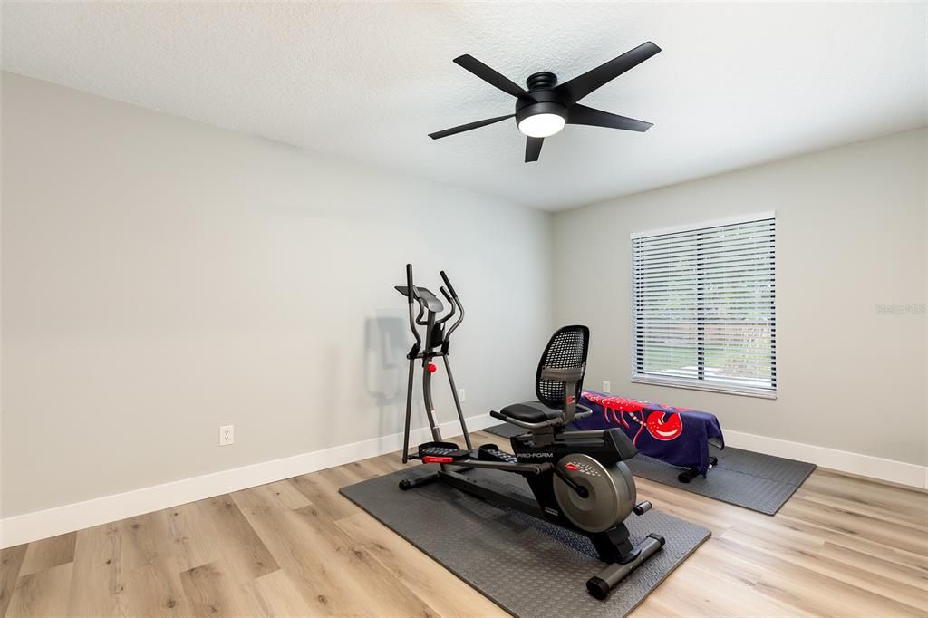 For Sale: $749,900 (4 beds, 2 baths, 2659 Square Feet)