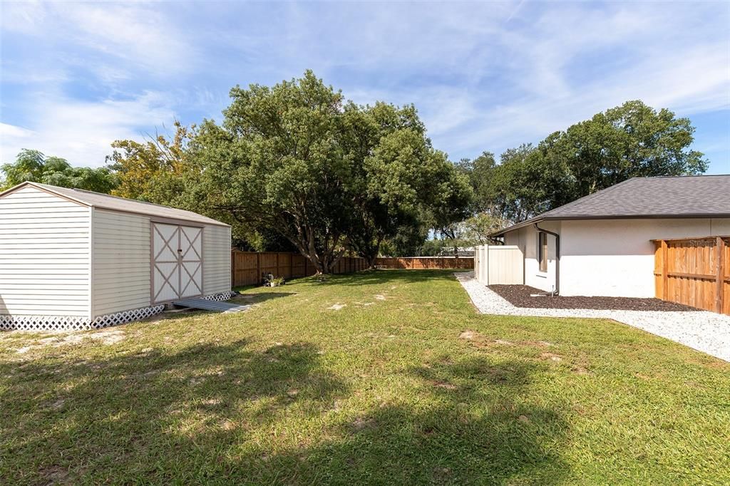For Sale: $749,900 (4 beds, 2 baths, 2659 Square Feet)