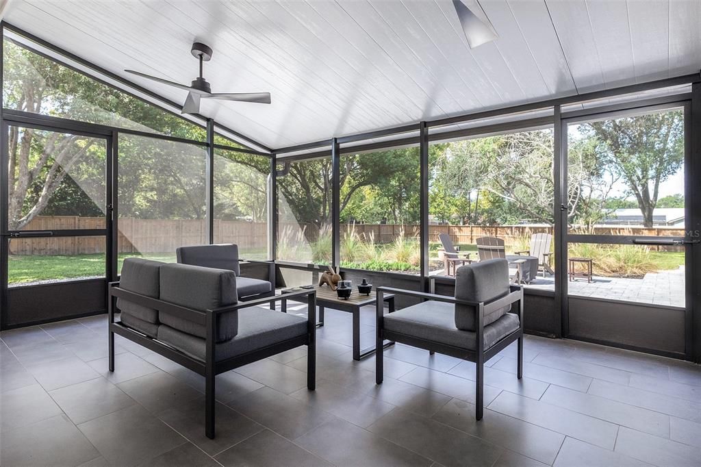 For Sale: $749,900 (4 beds, 2 baths, 2659 Square Feet)