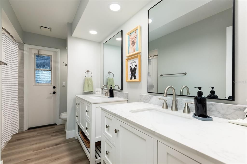For Sale: $749,900 (4 beds, 2 baths, 2659 Square Feet)