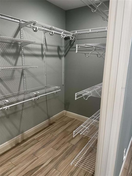 En Venta: $1,099,000 (4 camas, 3 baños, 2915 Pies cuadrados)