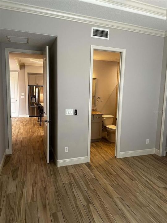 En Venta: $1,099,000 (4 camas, 3 baños, 2915 Pies cuadrados)