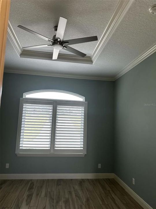 En Venta: $1,099,000 (4 camas, 3 baños, 2915 Pies cuadrados)