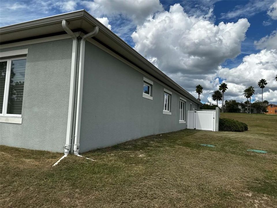 En Venta: $1,099,000 (4 camas, 3 baños, 2915 Pies cuadrados)