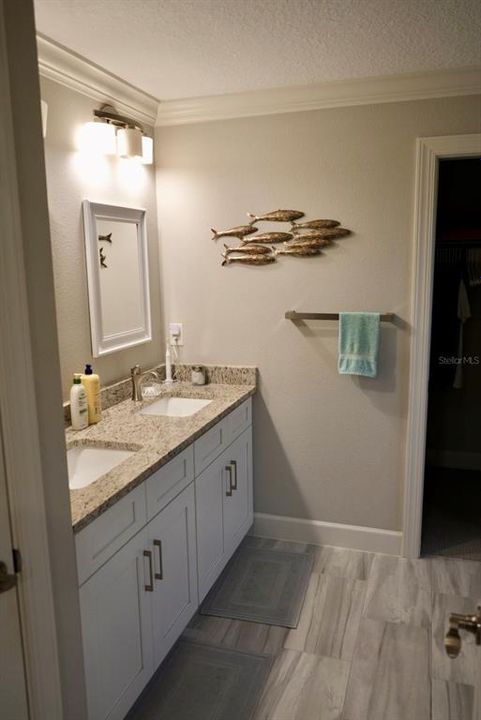 For Sale: $435,000 (3 beds, 2 baths, 1412 Square Feet)