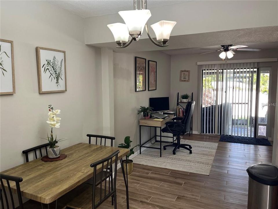 For Sale: $285,000 (2 beds, 1 baths, 1120 Square Feet)