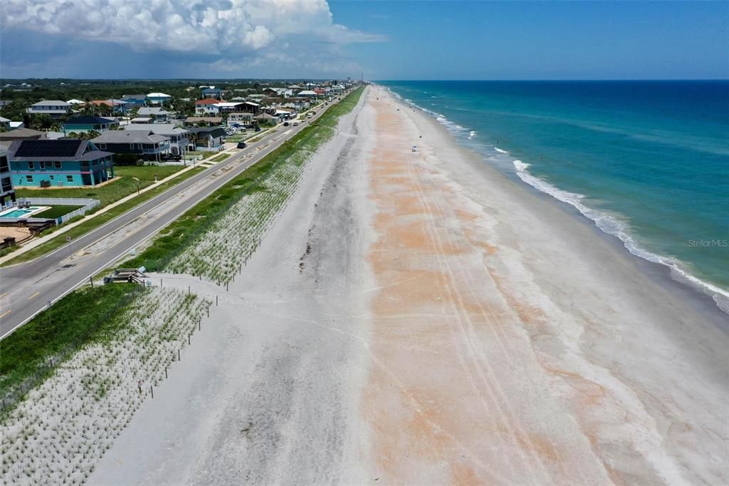 На продажу: $199,000 (0.17 acres)