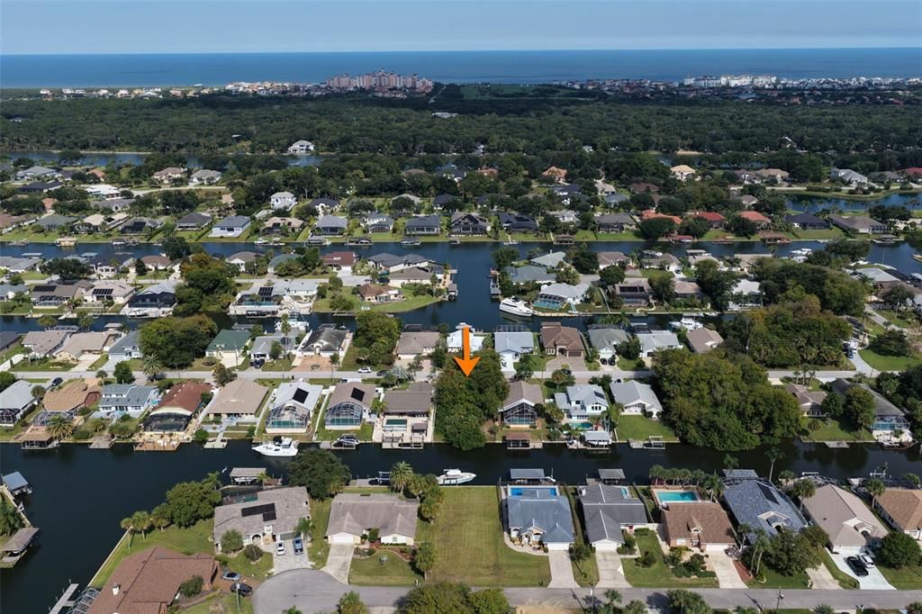 На продажу: $199,000 (0.17 acres)