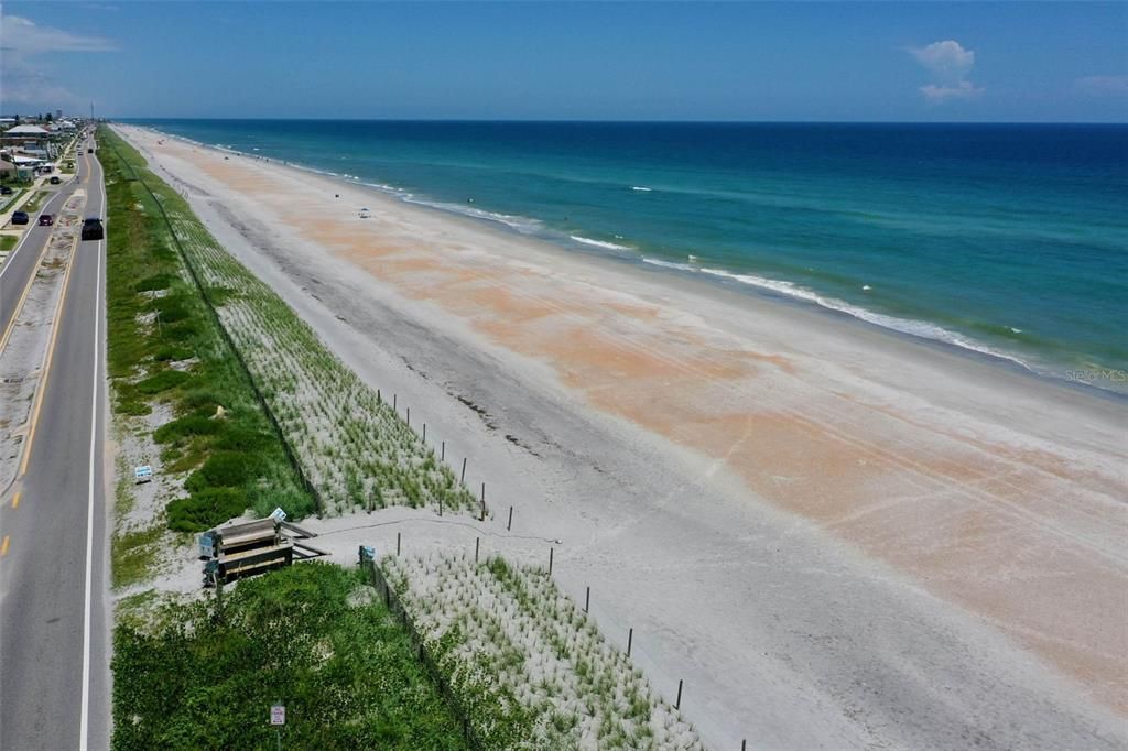 На продажу: $199,000 (0.17 acres)