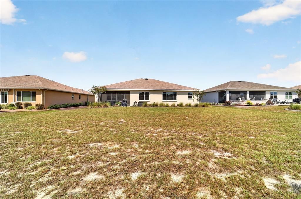For Sale: $389,500 (2 beds, 2 baths, 2104 Square Feet)