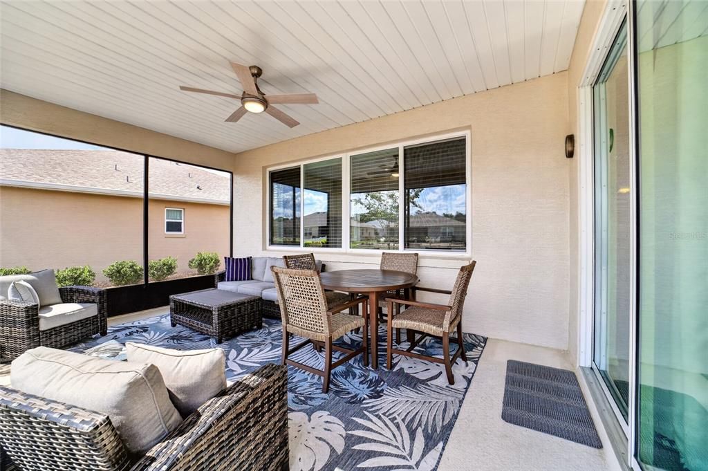 For Sale: $389,500 (2 beds, 2 baths, 2104 Square Feet)